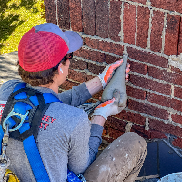 Masonry Chimney Tuckpointing and Repointing Services in Fayetteville TN